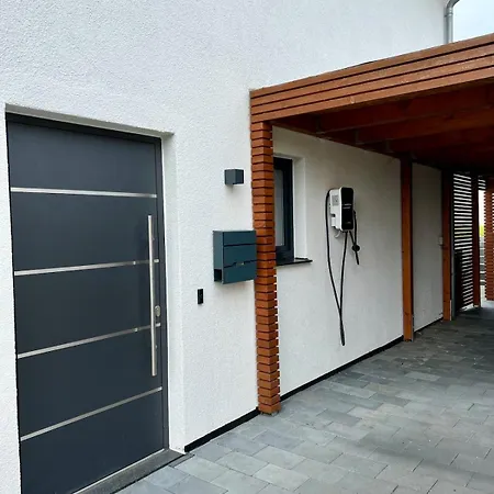 Apartamento Modern Semi-detached House With Fantastic Views